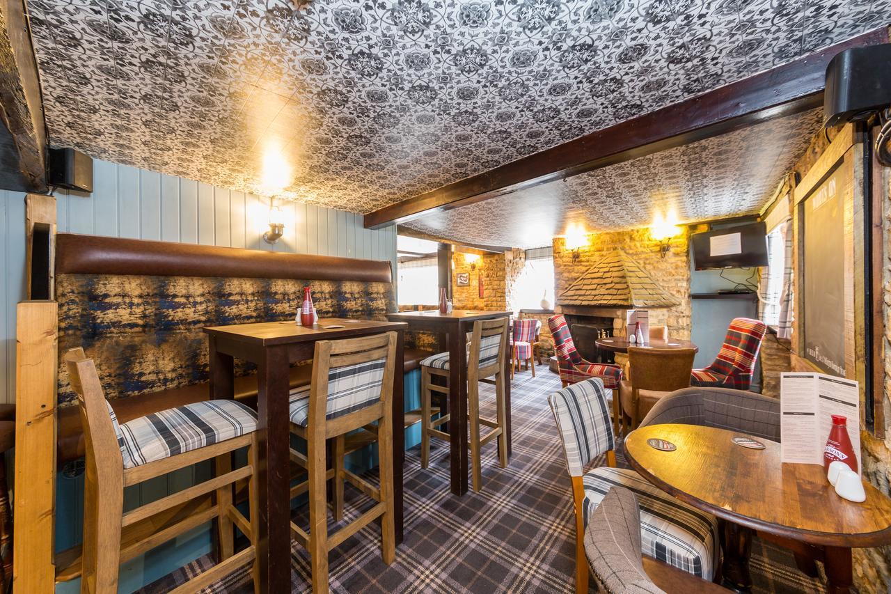 Duke Of Wellington Hotel Bourton-on-the-Water Buitenkant foto